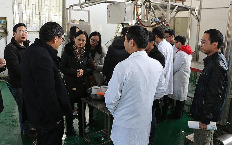 食品安全抽检监测豆类及豆制品牵头工作组来我校豆制品加工技术湖南省